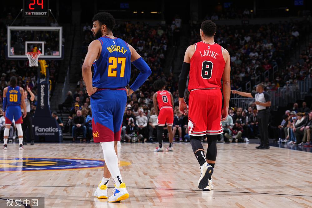 但他在场上 但他在场上